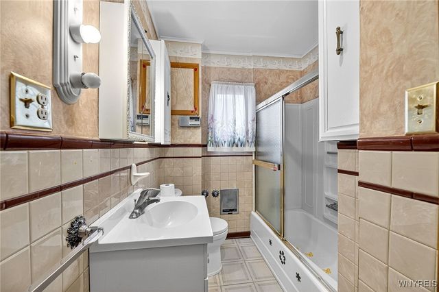 3807 Pine Avenue, Niagara Falls, NY 14301