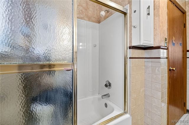 3807 Pine Avenue, Niagara Falls, NY 14301