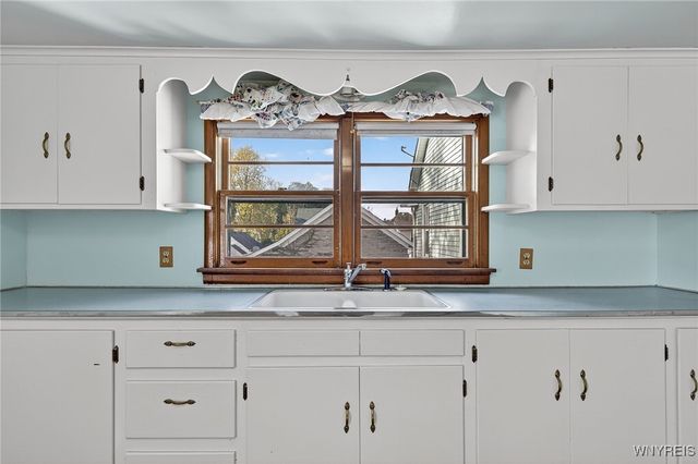 3807 Pine Avenue, Niagara Falls, NY 14301