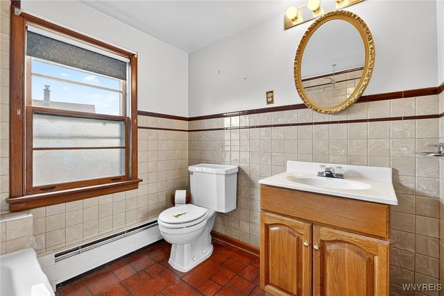 3807 Pine Avenue, Niagara Falls, NY 14301