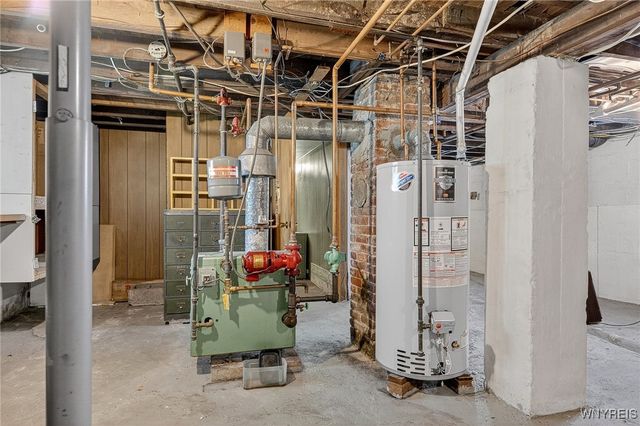 3807 Pine Avenue, Niagara Falls, NY 14301