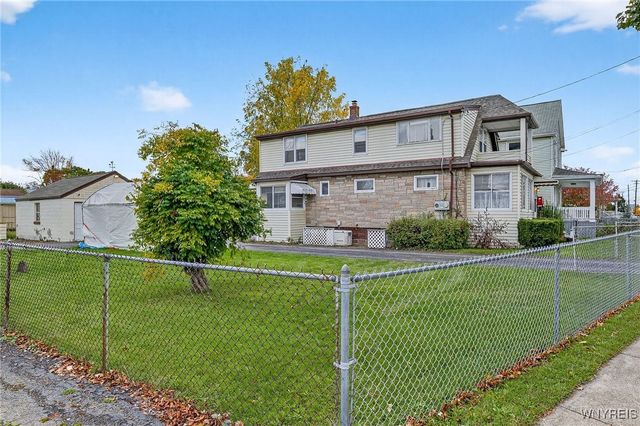 3807 Pine Avenue, Niagara Falls, NY 14301