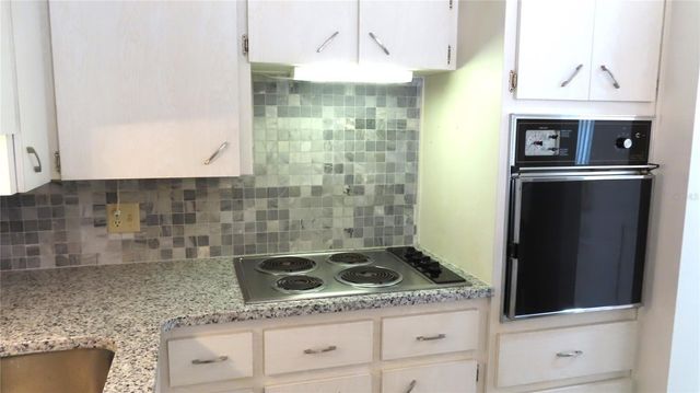 2100 WORLD PARKWAY BOULEVARD 38, Clearwater, FL 33763