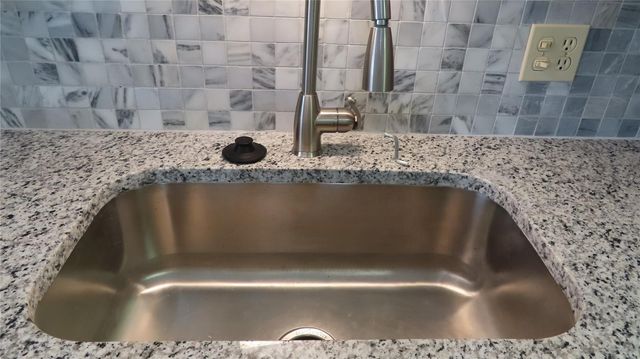 2100 WORLD PARKWAY BOULEVARD 38, Clearwater, FL 33763