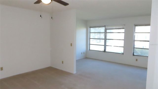 2100 WORLD PARKWAY BOULEVARD 38, Clearwater, FL 33763
