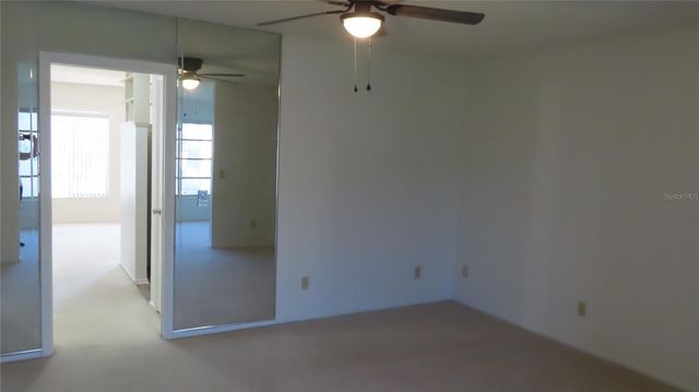 2100 WORLD PARKWAY BOULEVARD 38, Clearwater, FL 33763
