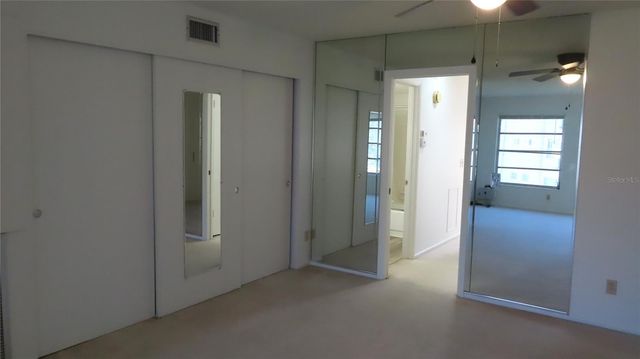 2100 WORLD PARKWAY BOULEVARD 38, Clearwater, FL 33763