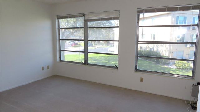 2100 WORLD PARKWAY BOULEVARD 38, Clearwater, FL 33763