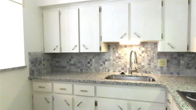 2100 WORLD PARKWAY BOULEVARD 38, Clearwater, FL 33763