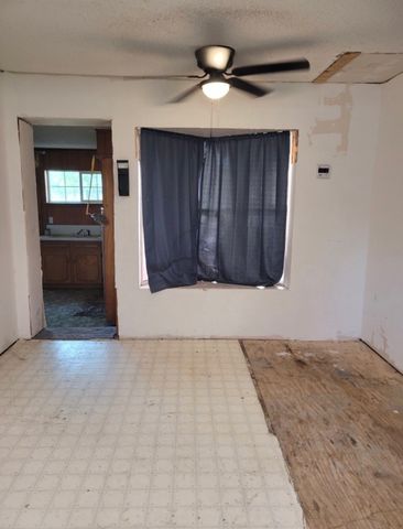 23301 S 78 Highway, Trenton, TX 75490