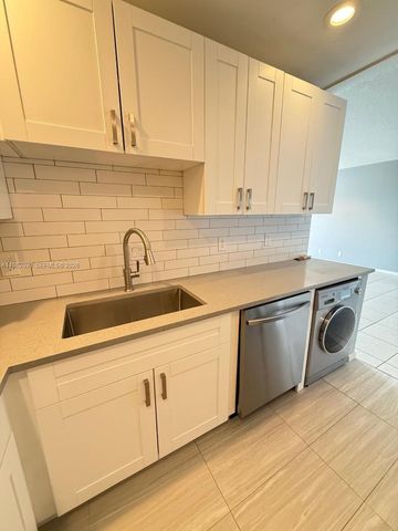 2261 NE 67th St 1823, Fort Lauderdale, FL 33308