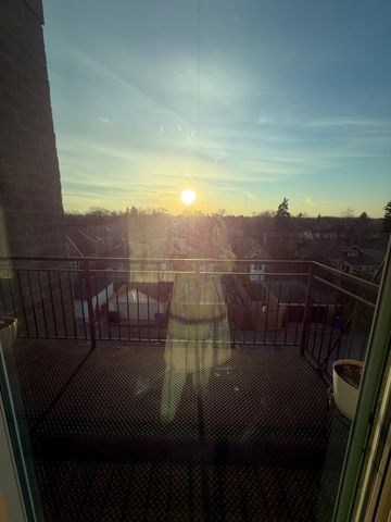 3016 N Harlem Avenue 4N, Chicago, IL 60634