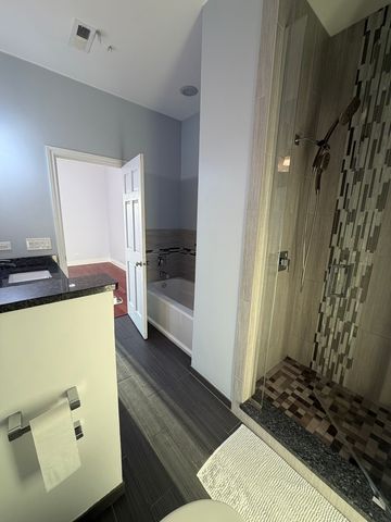 3016 N Harlem Avenue 4N, Chicago, IL 60634