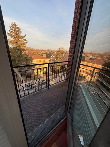 3016 N Harlem Avenue 4N, Chicago, IL 60634