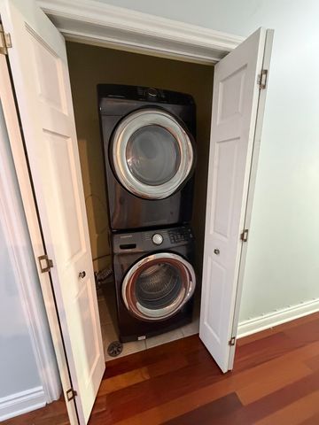 3016 N Harlem Avenue 4N, Chicago, IL 60634