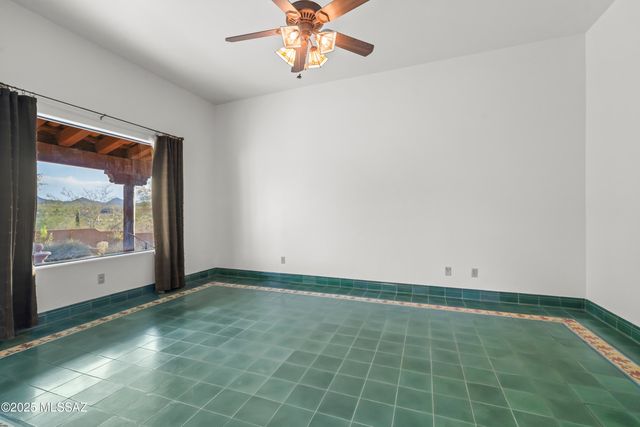 5480 W Sharpshooter Court, Tucson, AZ 85743