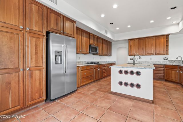 5480 W Sharpshooter Court, Tucson, AZ 85743