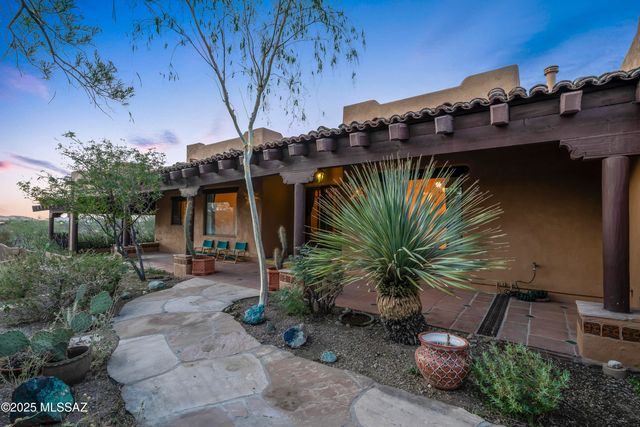 5480 W Sharpshooter Court, Tucson, AZ 85743