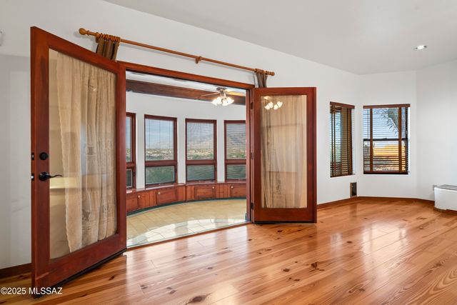 5480 W Sharpshooter Court, Tucson, AZ 85743