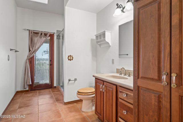 5480 W Sharpshooter Court, Tucson, AZ 85743