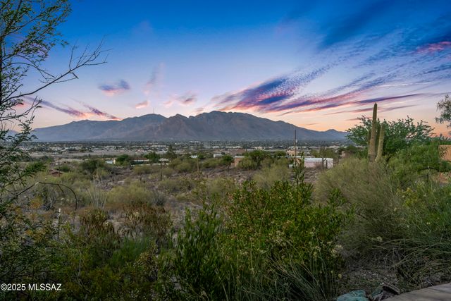 5480 W Sharpshooter Court, Tucson, AZ 85743