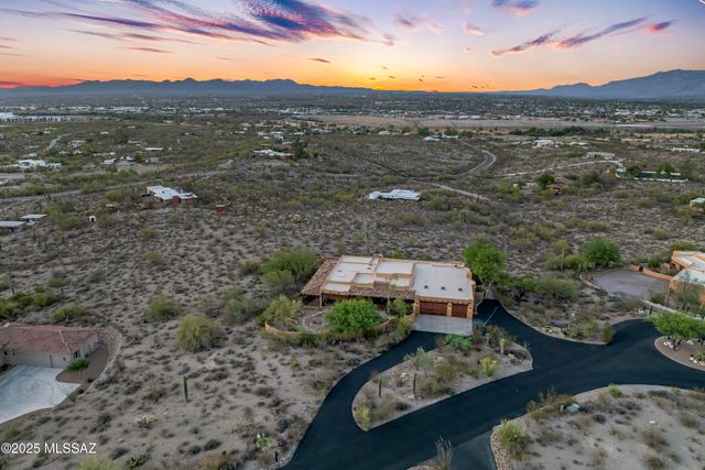 5480 W Sharpshooter Court, Tucson, AZ 85743