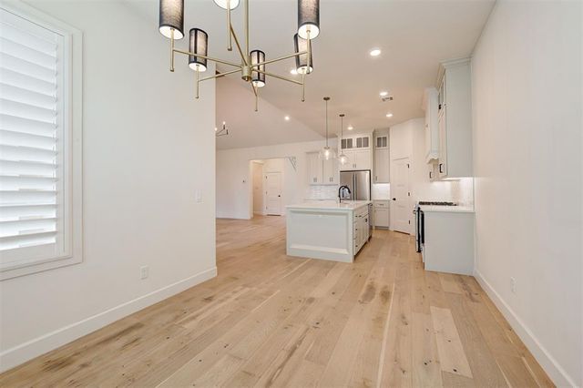 3916 Stone Hill Lane, Edmond, OK 73034
