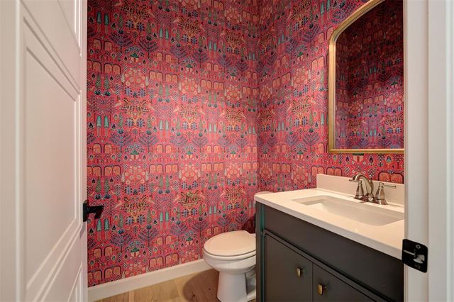 3916 Stone Hill Lane, Edmond, OK 73034
