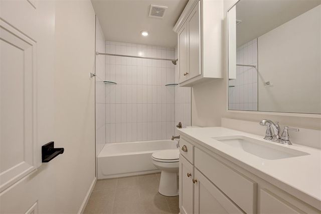 3916 Stone Hill Lane, Edmond, OK 73034