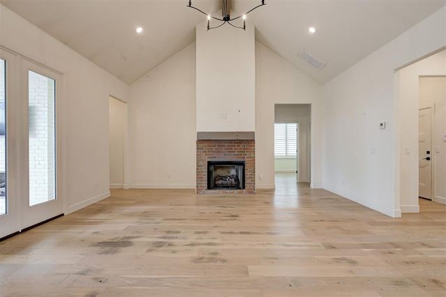 3916 Stone Hill Lane, Edmond, OK 73034