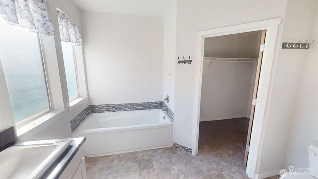 706 Miller Street, Winlock, WA 98596