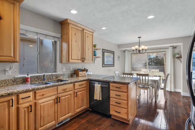 4096 E MOHICAN DR, Eagle Mountain, UT 84005