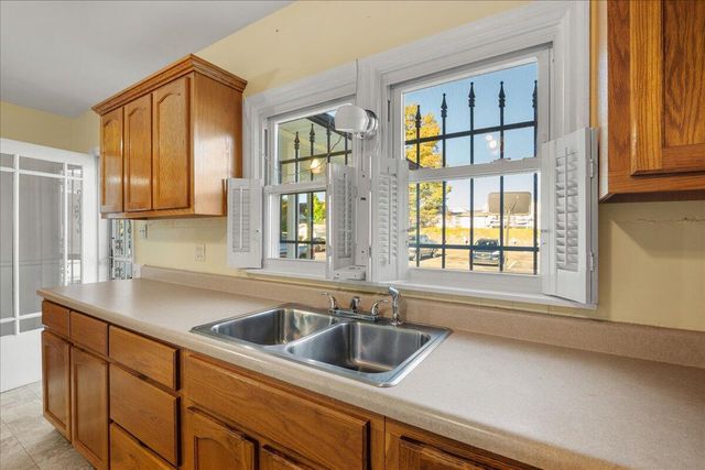 46 N 10th Street, Williamsburg, KY 40769