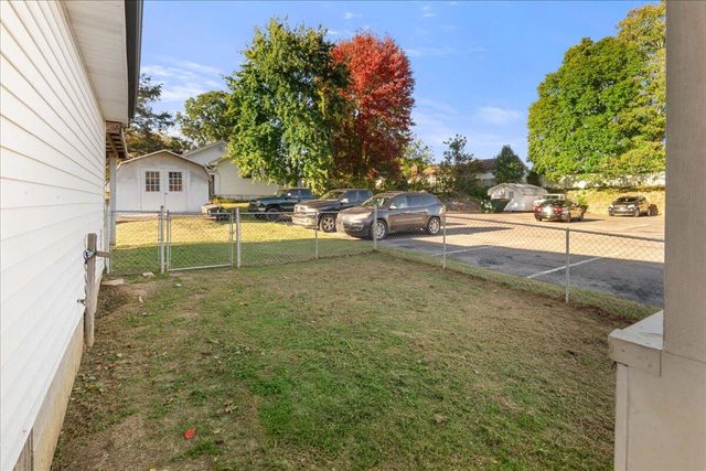 46 N 10th Street, Williamsburg, KY 40769