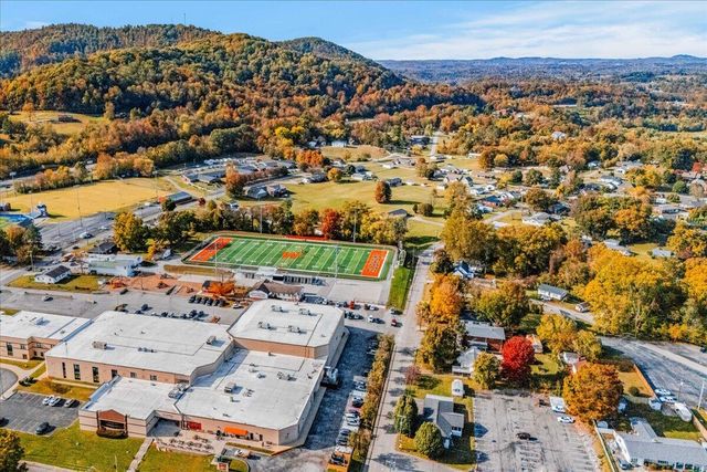 46 N 10th Street, Williamsburg, KY 40769