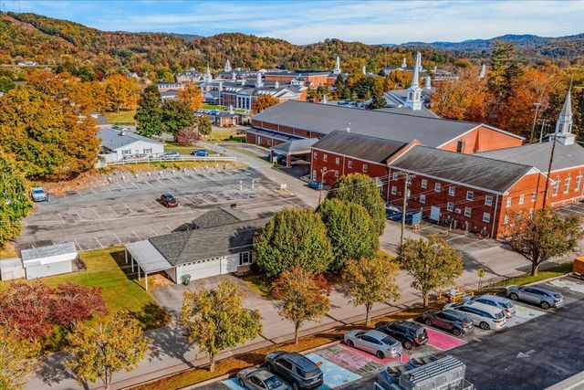 46 N 10th Street, Williamsburg, KY 40769