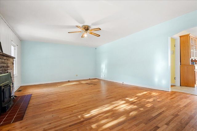 46 N 10th Street, Williamsburg, KY 40769