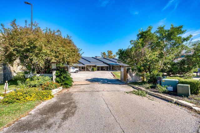 104 Cove E 207, Horseshoe Bay, TX 78657