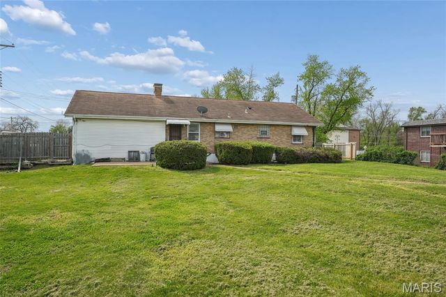 9299 Lucas And Hunt Road, St Louis, MO 63136