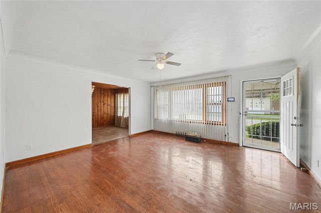 9299 Lucas And Hunt Road, St Louis, MO 63136