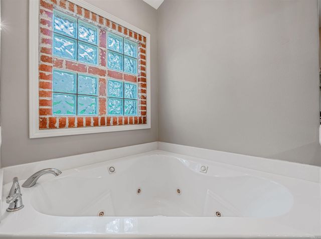 1010 Claycut Circle, North Little Rock, AR 72116