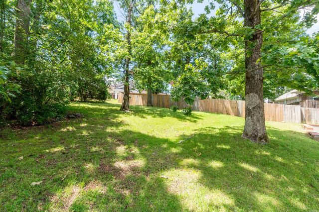 1010 Claycut Circle, North Little Rock, AR 72116