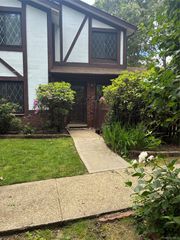 415 Clubhouse Court, Coram, NY 11727