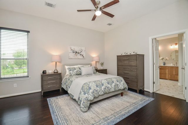 6511 Wexford Trail, Sugar Land, TX 77479