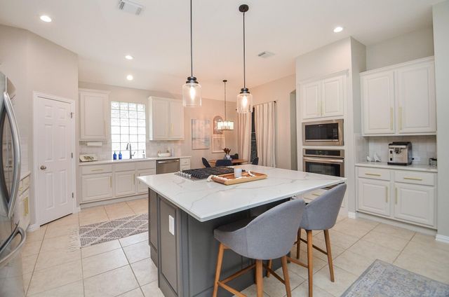 6511 Wexford Trail, Sugar Land, TX 77479