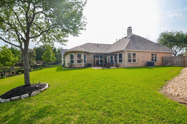 6511 Wexford Trail, Sugar Land, TX 77479