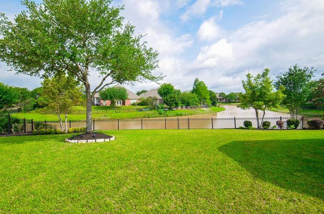 6511 Wexford Trail, Sugar Land, TX 77479