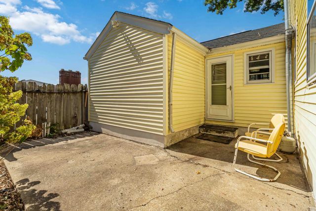 211 S Jarvis Avenue, Somerset, KY 42501