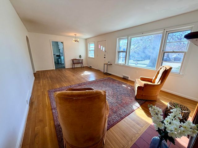 211 S Jarvis Avenue, Somerset, KY 42501