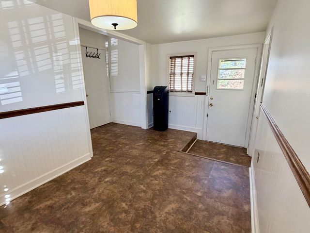 211 S Jarvis Avenue, Somerset, KY 42501